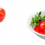 What is the calorie content of cucumber and tomato salad?