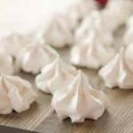 how many calories are in meringue 100 grams
